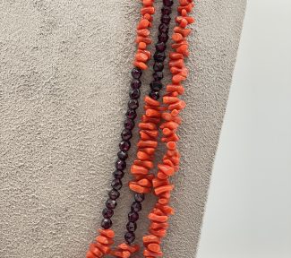 Splendida collana da donna in Corallo Sciacca, un gioiello made in Italy di Patricia Oro Creations, perfetto per un'idea regalo preziosa. (Vista 2)