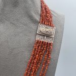 Splendida collana da donna Corallo Sciacca con cammeo, un gioiello made in italy di Patricia Oro Creations, perfetto per un'idea regalo preziosa. (Vista 2)