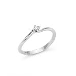 L'anello solitario Miluna in oro bianco 18k con diamante da 0.05ct: un gioiello di diamanti preziosi per celebrare momenti speciali.