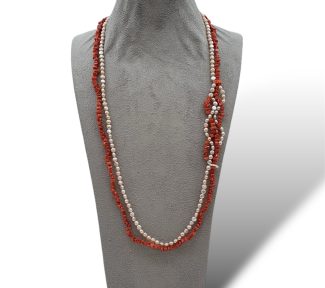 Splendida collana in Corallo Sciacca e Perle barocche, un capolavoro di gioielli made in italy, perfetto per un'occasione speciale.