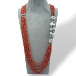 Collana corallo Sciacca 4 fili con perle barocche e ematite brown di Patricia Oro Creations