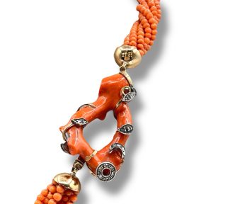 Splendida Collana Donna Corallo Sciacca con Creola, un gioiello made in italy di Patricia Oro Creations, perfetto per un'idea regalo preziosa. (Vista 2)