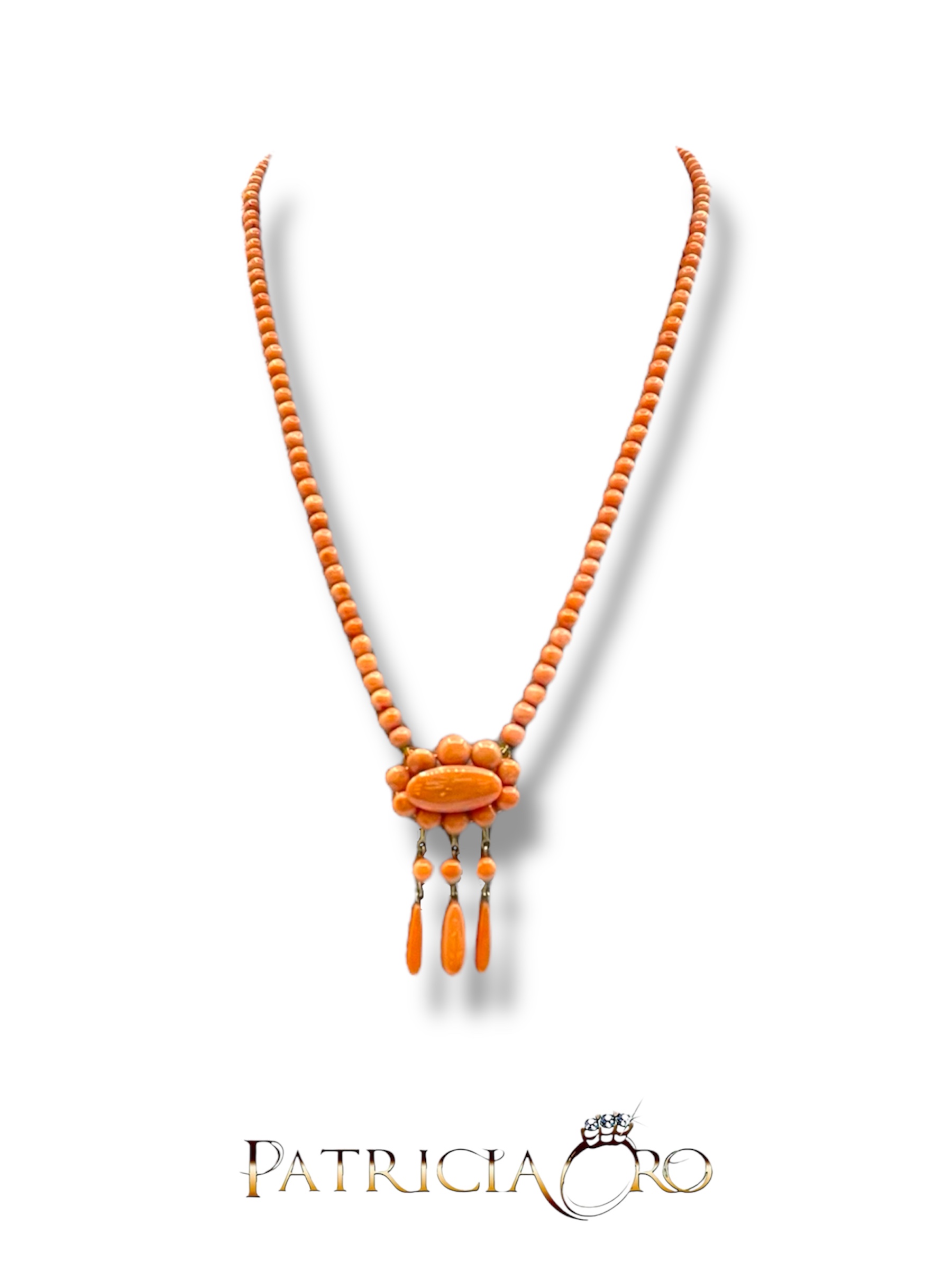 Splendida collana da donna in corallo Sciacca con bottoni e goccia, un gioiello made in italy di Patricia Oro Creations, perfetto per un'idea regalo preziosa.