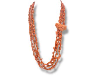 Splendida collana da donna in Corallo Sciacca con scultura, un capolavoro di gioielli made in italy, perfetto per un'occasione speciale.