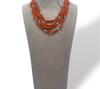 Splendida collana da donna in corallo Sciacca e turchese, un gioiello made in italy di Patricia Oro Creations, perfetto per un'idea regalo preziosa.