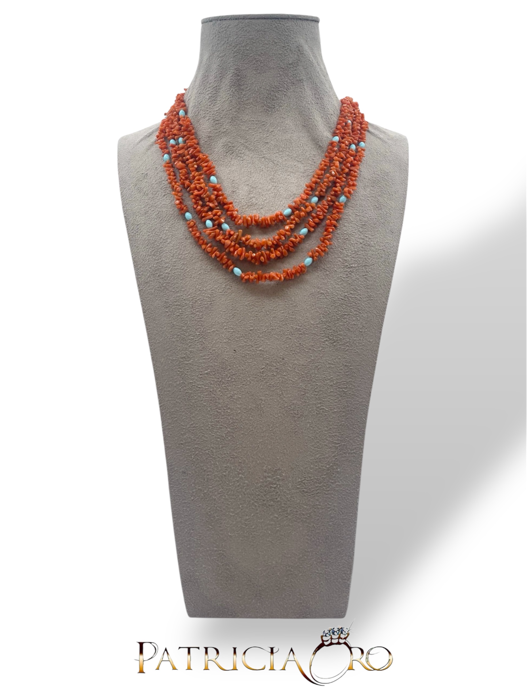 Splendida collana da donna in corallo Sciacca e turchese, un gioiello made in italy di Patricia Oro Creations, perfetto per un'idea regalo preziosa.