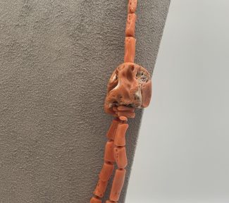 Splendida collana da donna in Corallo Sciacca di Patricia Oro Creations, un gioiello made in italy di alta gioielleria. (Vista 2)
