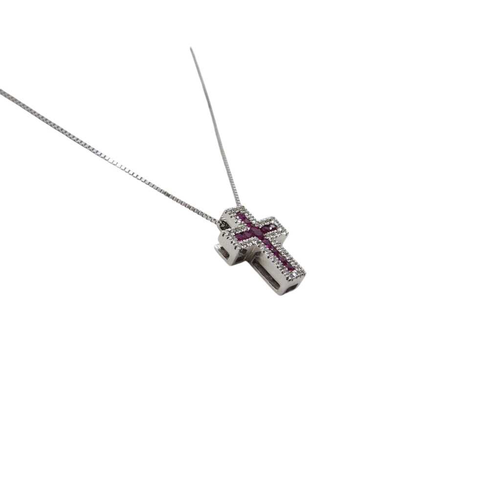 Splendida Croce Davite & Delucchi in oro bianco 750 con diamanti e rubini, un capolavoro di alta gioielleria. (Vista 2)