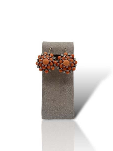 Orecchini Corallo Sciacca Stile Antico con Diamanti Piatti Oro 14kt