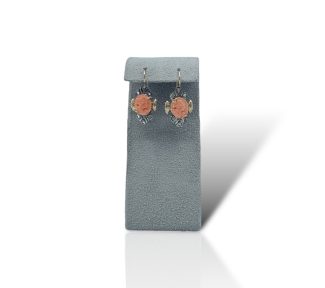 Splendidi orecchini in Corallo Sciacca di Patricia Oro Creations, un esempio di gioielli made in italy, perfetti per un'eleganza senza tempo.