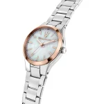 L'Orologio Femminile Maserati Attrazione, un gioiello di lusso che incarna l'eleganza e lo stile italiano. (Vista 2)