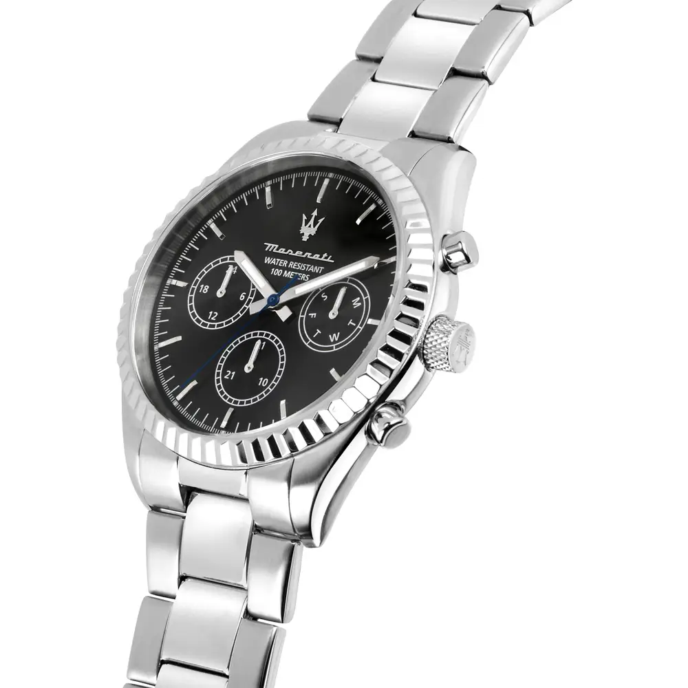 Scopri l'Orologio Maserati Competizione, un gioiello di lusso che incarna l'eleganza e la raffinatezza. Perfetto per chi cerca un accessorio di alta classe. (Vista 3)