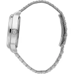 Scopri l'Orologio Maserati Epoca, un gioiello di lusso che incarna l'eleganza senza tempo. Perfetto per chi cerca un accessorio di alta classe. (Vista 2)