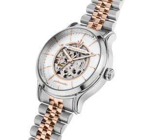 Orologio Maserati Epoca: un gioiello di lusso per l'uomo che ama l'eleganza senza tempo. Scopri la raffinatezza dei dettagli e l'eccellenza del design. (Vista 2)