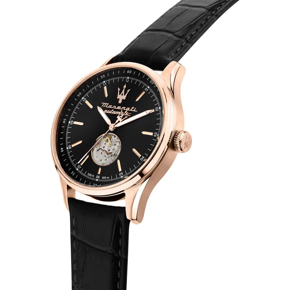 Scopri l'Orologio Maserati Sorpasso, un gioiello di lusso per l'uomo moderno. Design italiano e materiali pregiati. (Vista 3)