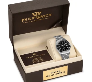 Scopri l'orologio maschile Philip Watch Caribe, un gioiello di lusso che incarna l'eleganza senza tempo. Perfetto per chi cerca un accessorio di alta gioielleria. (Vista 2)
