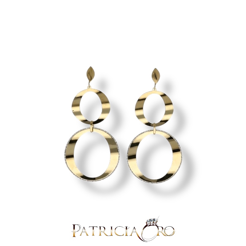 Orecchini Pendenti in Oro 18k per Donna - Alta Gioielleria | Gioielleria Patricia Oro Eleganti Orecchini Pendenti in Oro da Donna, un gioiello di lusso perfetto per un'occasione speciale.