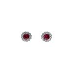 Splendidi orecchini con zircone rosso in oro 750, un gioiello di lusso perfetto per un'occasione speciale.