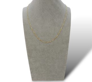 Girocollo da donna in oro 750, un gioiello di lusso perfetto per un'idea regalo preziosa.