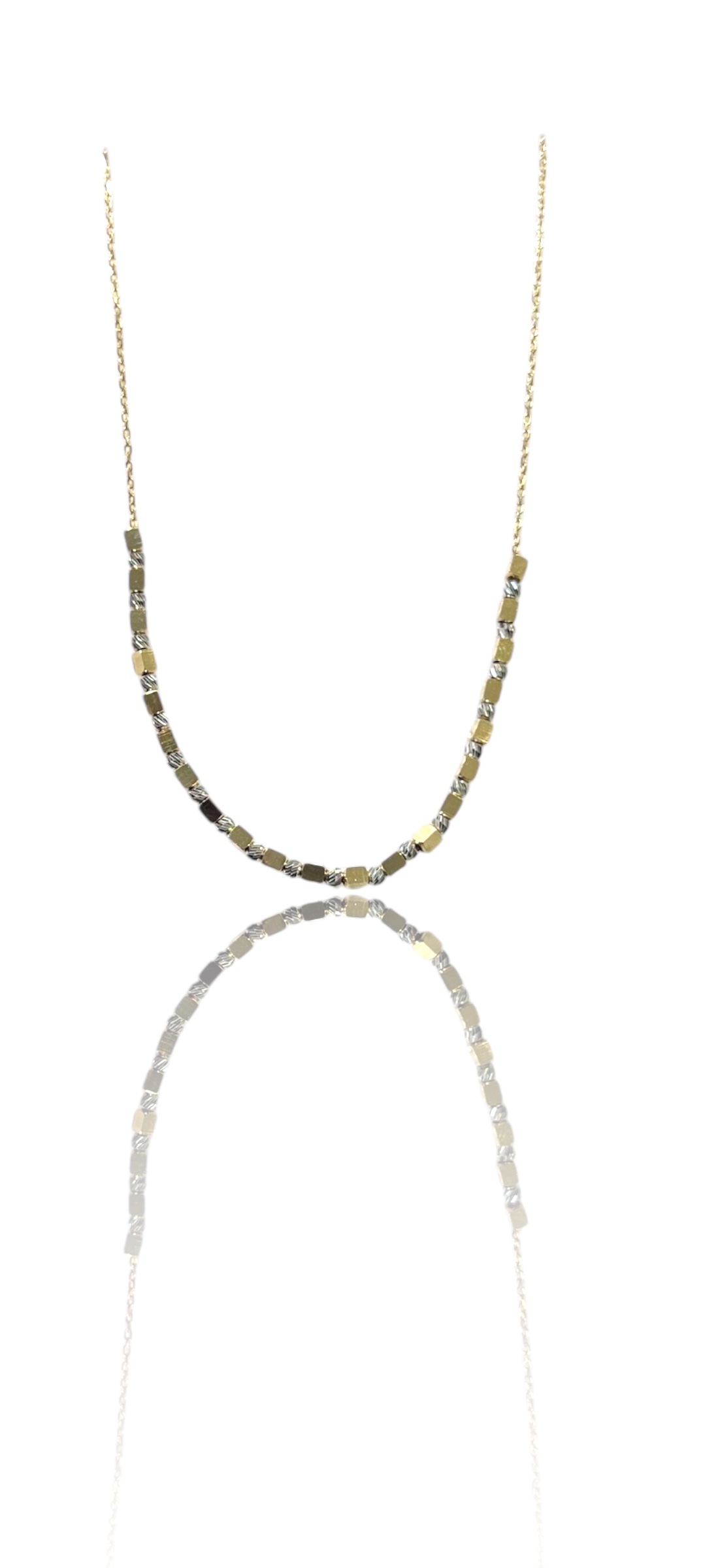 Girocollo in oro giallo 750, un gioiello di lusso firmato Gioielli in oro 18 k, perfetto per un'idea regalo preziosa.