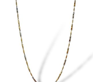 Girocollo da uomo in oro 18k, un gioiello di lusso perfetto per un regalo prezioso.