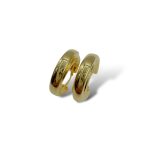 Eleganti orecchini a cerchio in oro 750, gioielli made in italy di alta qualità, perfetti per un tocco di lusso.