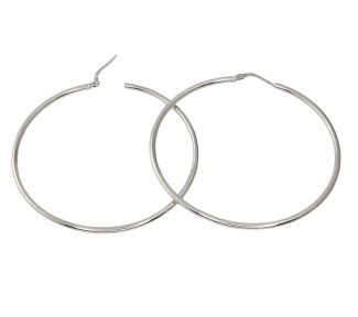 Splendidi orecchini a cerchio in oro bianco 750, un gioiello di lusso perfetto per un'occasione speciale.