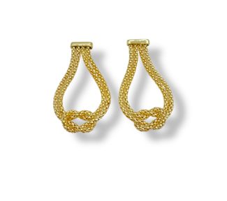 Eleganti orecchini pendenti in oro 18k, un gioiello di lusso perfetto per ogni occasione.