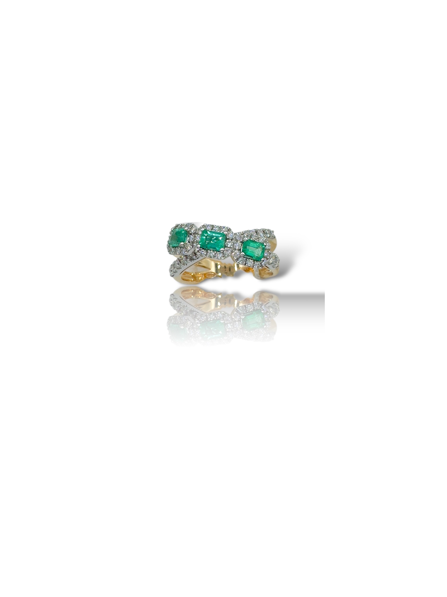 Anello Smeraldo e Diamanti in Oro Bicolore Davite&Delucchi | Gioielleria Patricia Oro Splendido anello Davite&Delucchi in oro bicolore con smeraldo e diamanti, un gioiello smeraldo di alta gioielleria.