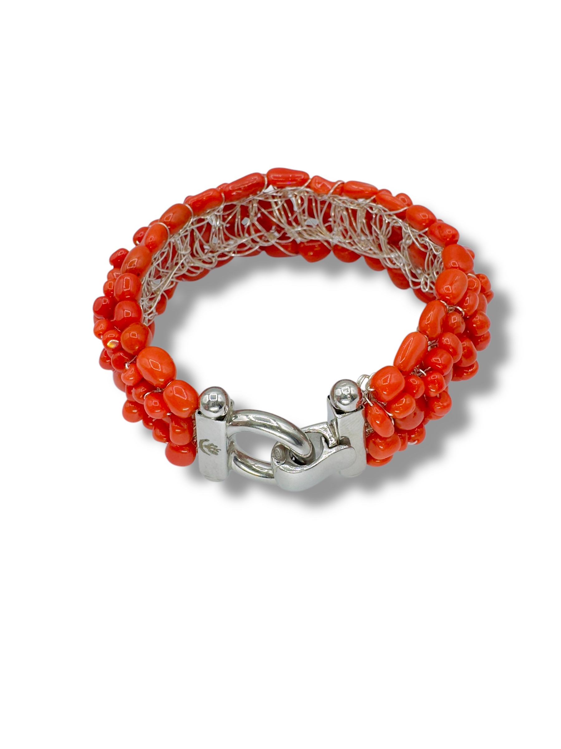 Bracciale in Corallo Sciacca Sassolini di Patricia Oro Creations: un gioiello made in italy di alta gioielleria. (Vista 2)