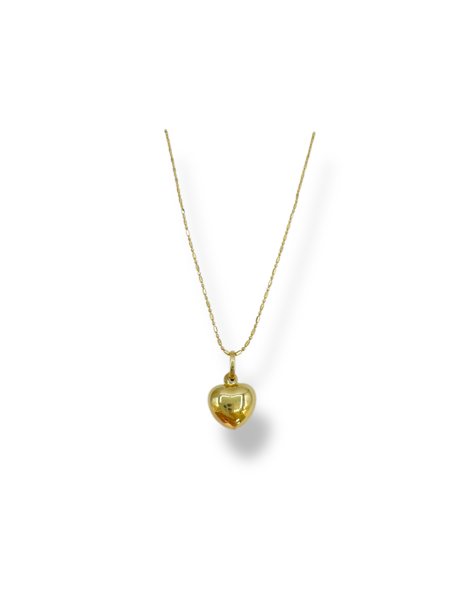 Collana con ciondolo a forma di cuore in oro, un gioiello di lusso perfetto come idea regalo preziosa. (Vista 2)