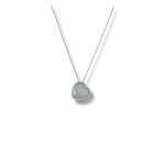 La Collana Cuore di Diamanti in Oro 750, un capolavoro di alta gioielleria, perfetto per un regalo prezioso. Scopri i nostri gioielli diamanti.