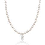 La Collana Miluna Perle e Diamante, un capolavoro di alta gioielleria con diamanti preziosi, esprime l'eleganza in oro 750.