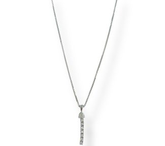 Splendida collana in oro 750 con diamanti Davite&Delucchi, un gioiello di lusso perfetto per un'idea regalo preziosa.