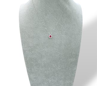 Splendida Collana Donna Davite&Delucchi con Rubino e Diamanti, un gioiello di lusso perfetto per un'idea regalo preziosa.