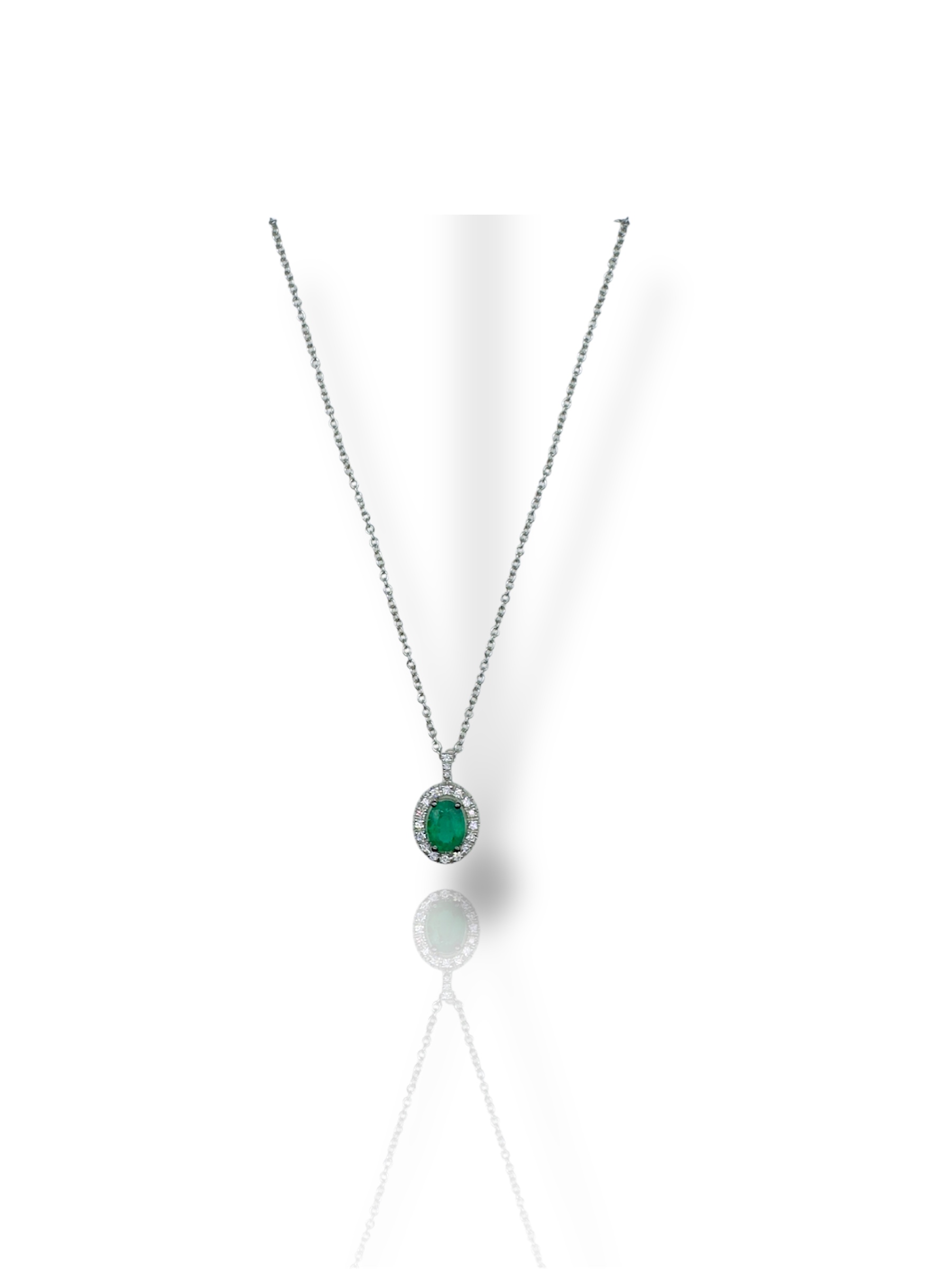 Collana Smeraldo e Diamanti in Oro Bianco 750 - Davite&Delucchi (Vista 2) | Gioielleria Patricia Oro Splendida collana Davite&Delucchi in oro bianco 750 con smeraldo e diamanti, un capolavoro di alta gioielleria. (Vista 2)