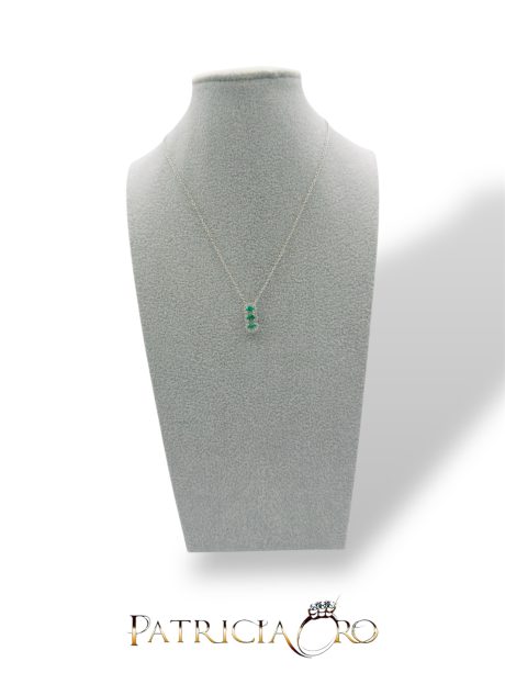 Collana Trilogy Smeraldo e Diamanti in Oro Bianco 18kt