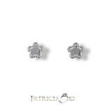 Splendidi orecchini per bambina a forma di fiore in oro 18k, gioielli made in italy di alta qualità, perfetti come regalo prezioso.