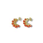 Splendidi orecchini a semicerchio in corallo, gioielli made in italy di Patricia Oro Creations, un'elegante espressione di alta gioielleria. (Vista 2)