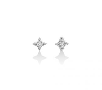 Orecchini Miluna Punti Luce in oro bianco e diamanti: un'esplosione di luce e raffinatezza per un gioiello di alta gioielleria.