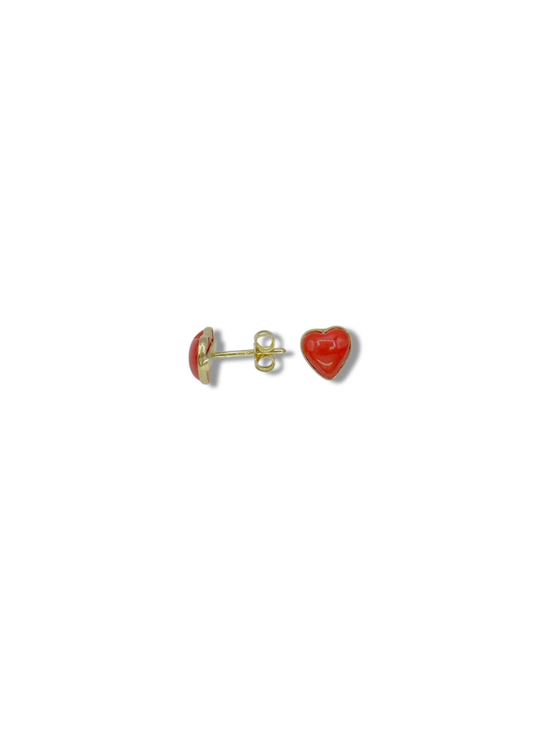 Orecchini in oro a forma di cuore con corallo, gioielli made in italy di Patricia Oro Creations, un'elegante espressione di alta gioielleria. (Vista 2)