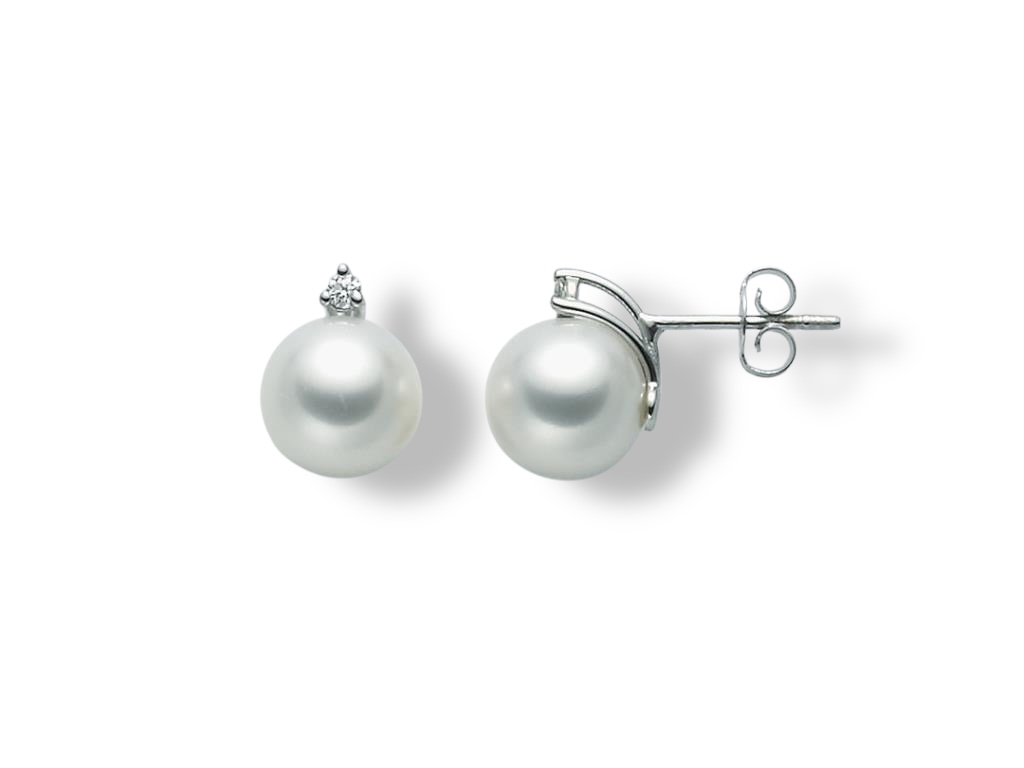 Splendidi orecchini in oro Miluna con perla e diamante, un gioiello di lusso perfetto per un'occasione speciale.