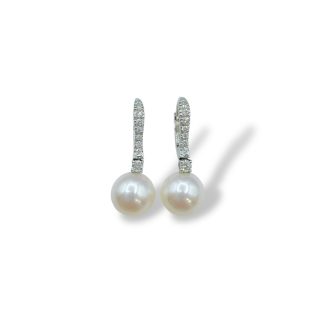 Pearl and Diamond Earrings in 18kt Gold