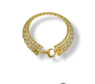 Bracciale piatto da donna in oro, un gioiello di lusso perfetto per un'idea regalo preziosa.