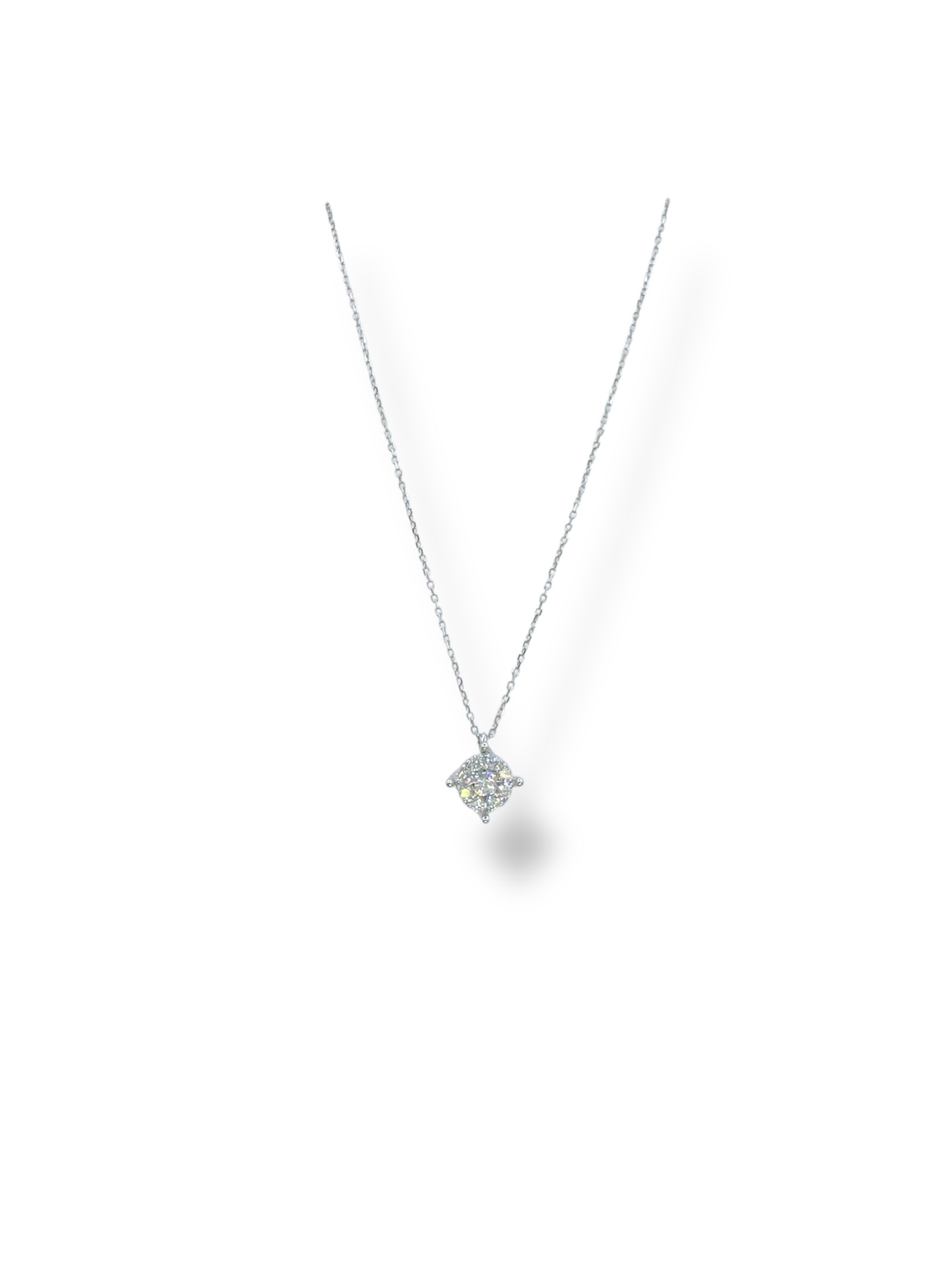 La Collana Punto Luce in Diamante di Davite&Delucchi, un gioiello di alta gioielleria, perfetto per un'idea regalo preziosa.