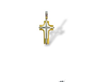 Croce da uomo con diamantino in oro 18k, un gioiello di lusso perfetto per un regalo prezioso.