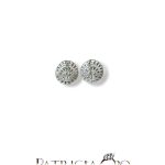 Eleganti Orecchini Clips da Donna in oro 18k, un gioiello di lusso perfetto per un'occasione speciale.