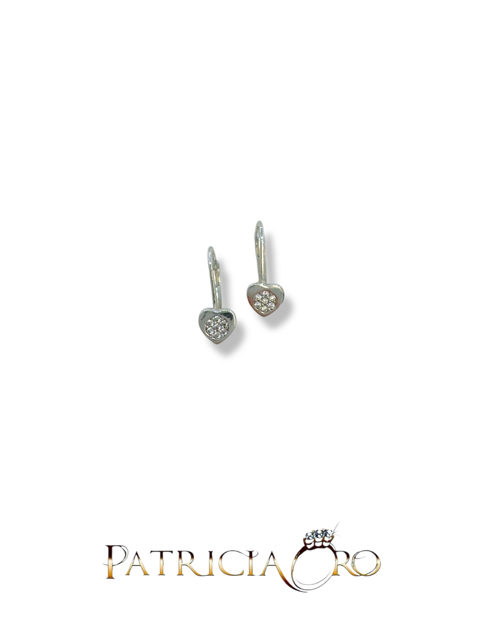 Splendidi orecchini a cuore per bambina in oro, un gioiello made in italy di alta qualità, perfetto come regalo prezioso.