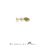 Splendidi orecchini a cuore in oro giallo, un gioiello di lusso perfetto per un regalo prezioso. (Vista 2)