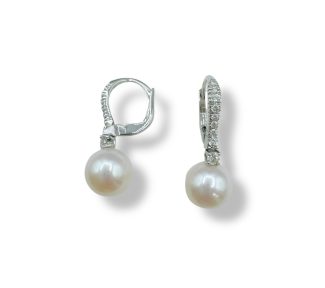 Splendidi orecchini in oro con perle e diamanti, un gioiello di lusso perfetto per un'occasione speciale. (Vista 2)